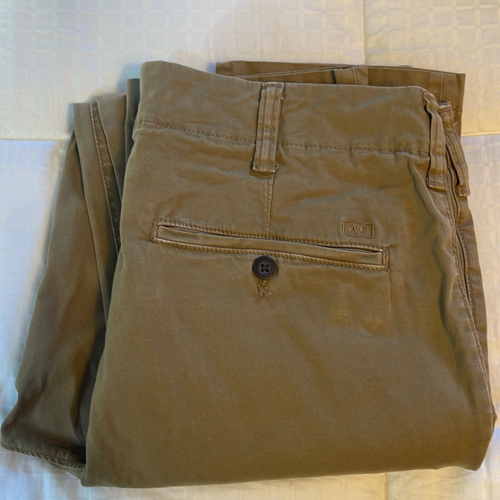 Men’s American Eagle Khaki 32x34